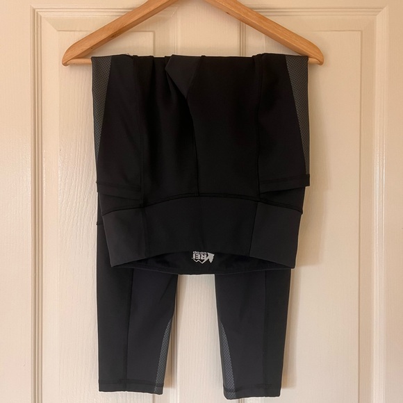 REI Black Athletic Leggings - Size Small - Picture 3 of 4